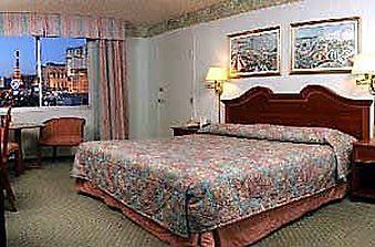 Boardwalk Hotel And Casino Las Vegas Room photo